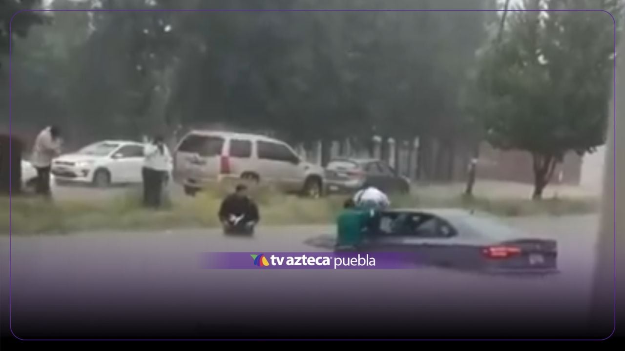 VIDEO: Auto queda VARADO tras severa inundación en Bello Horizonte HOY