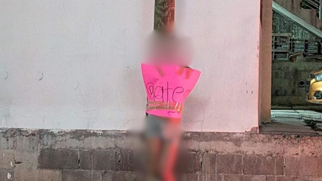VIDEO: Vecinos golpean y exhiben a presunto ladrón tras capturarlo; así lo dejaron