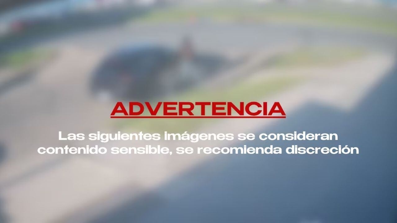 VIDEO: Captan instante en que peatones fueron embestidos por conductor; así salieron proyectados en Argentina