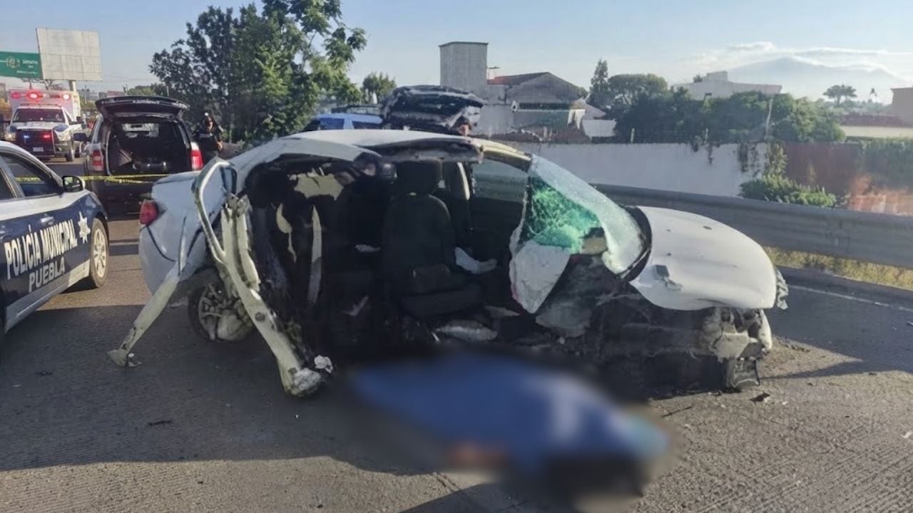 VIDEO: Conductor murió tras brutal accidente en el Periférico Ecológico de Puebla hoy; tráfico paralizado