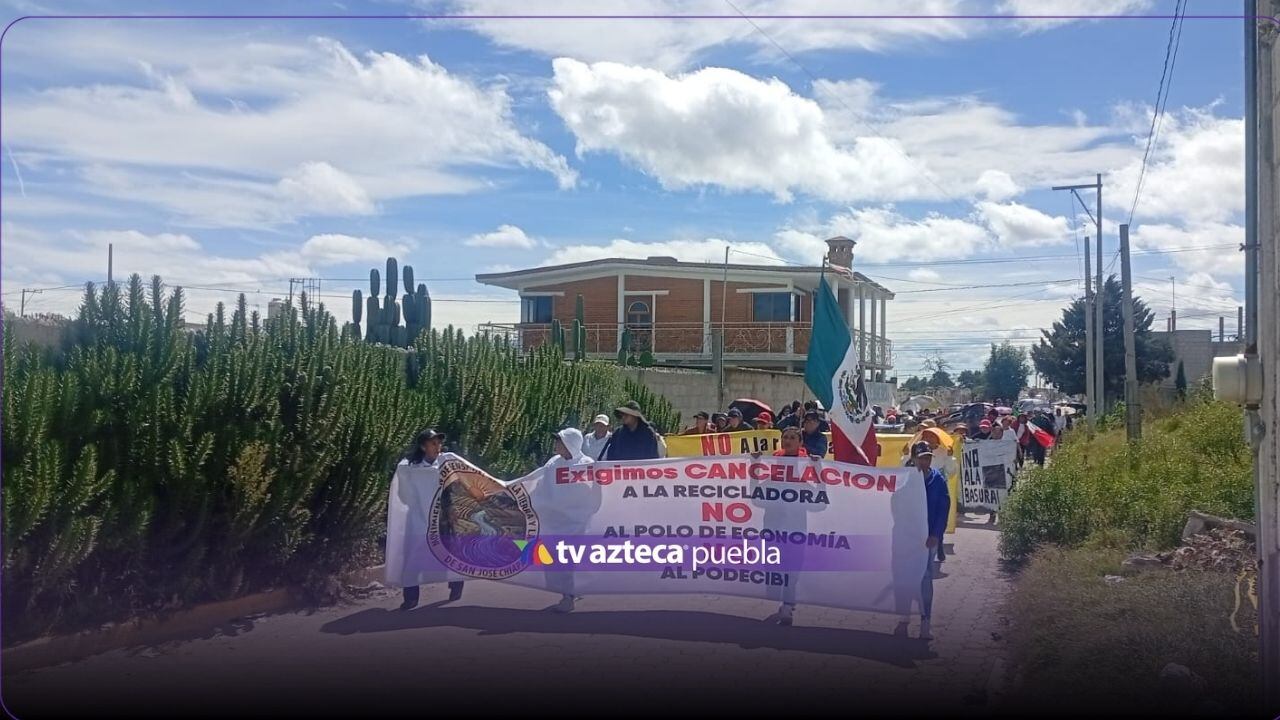 Pobladores marchan contra construcción de planta recicladora en San José Chiapa; acusan represión e intimidación estatal